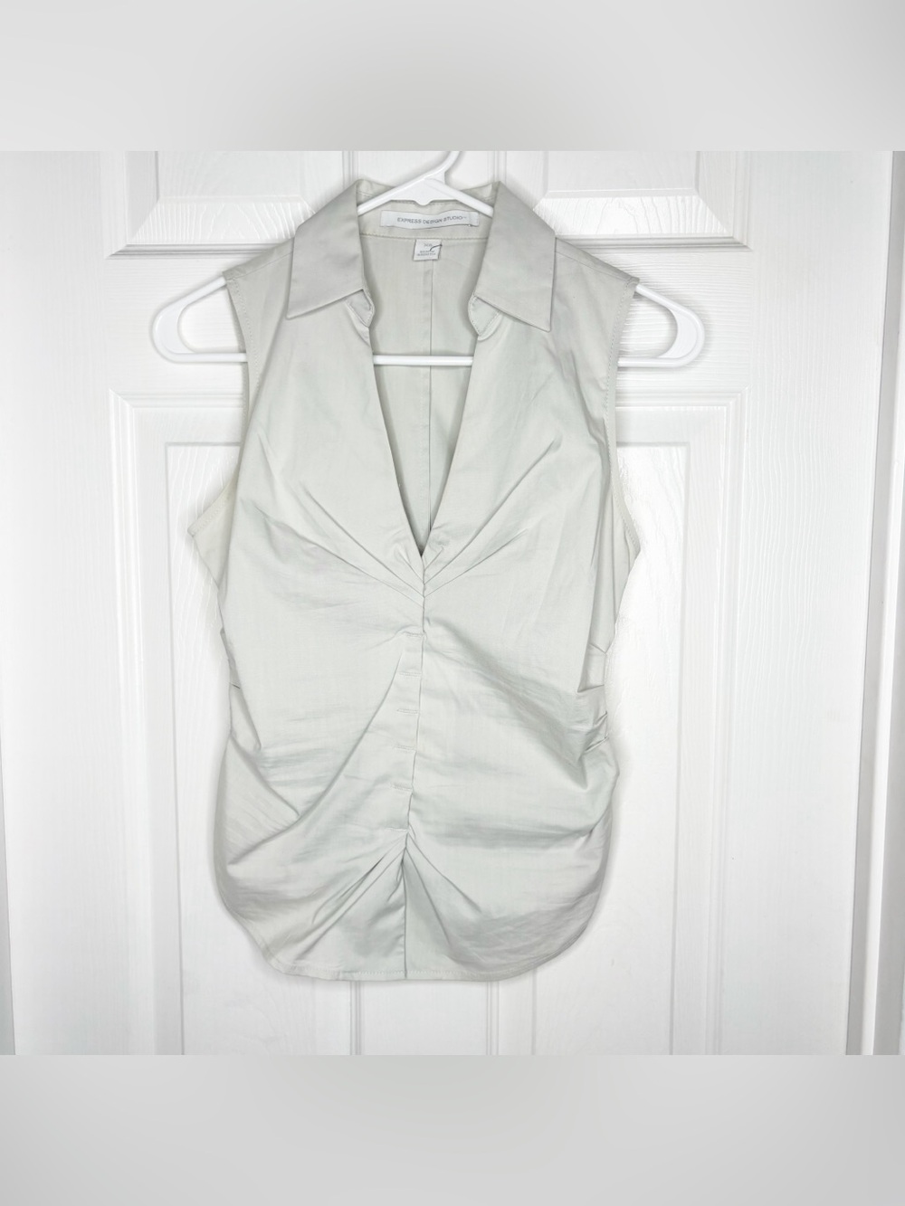 Express Sleeveless Twist-Front Collared Top — Light Beige